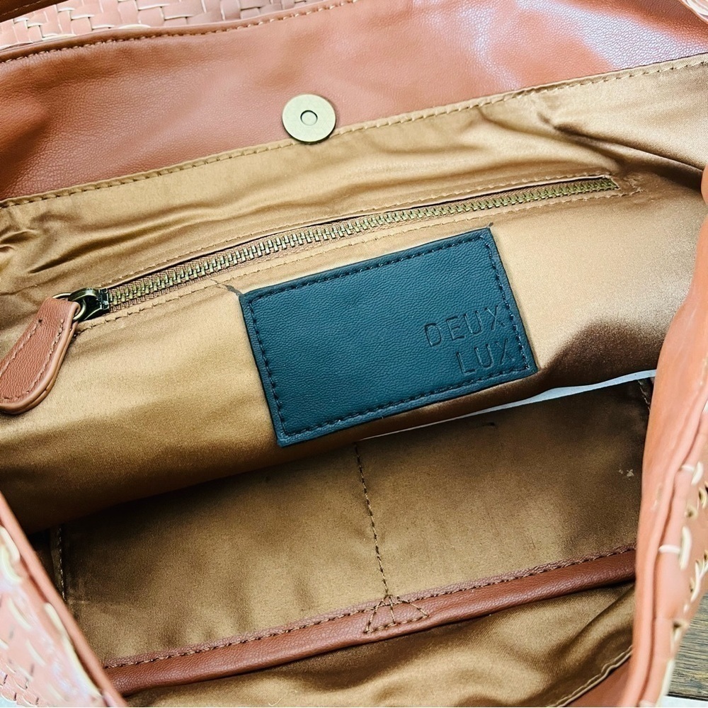 Due Lux Bond Hobo Shoulder Bag. Honey Brown Vegan Leather. Large #389 - Picture 3 of 5